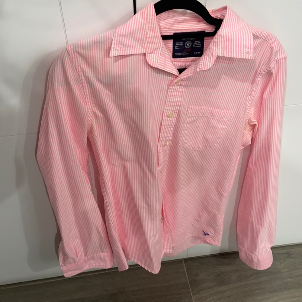 American eagle button down